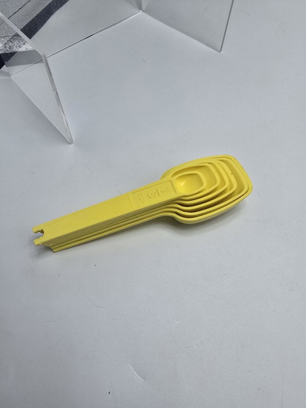 Vintage Tupperware Yellow Measuring Spoons Embossed Missing D-Ring Retro
